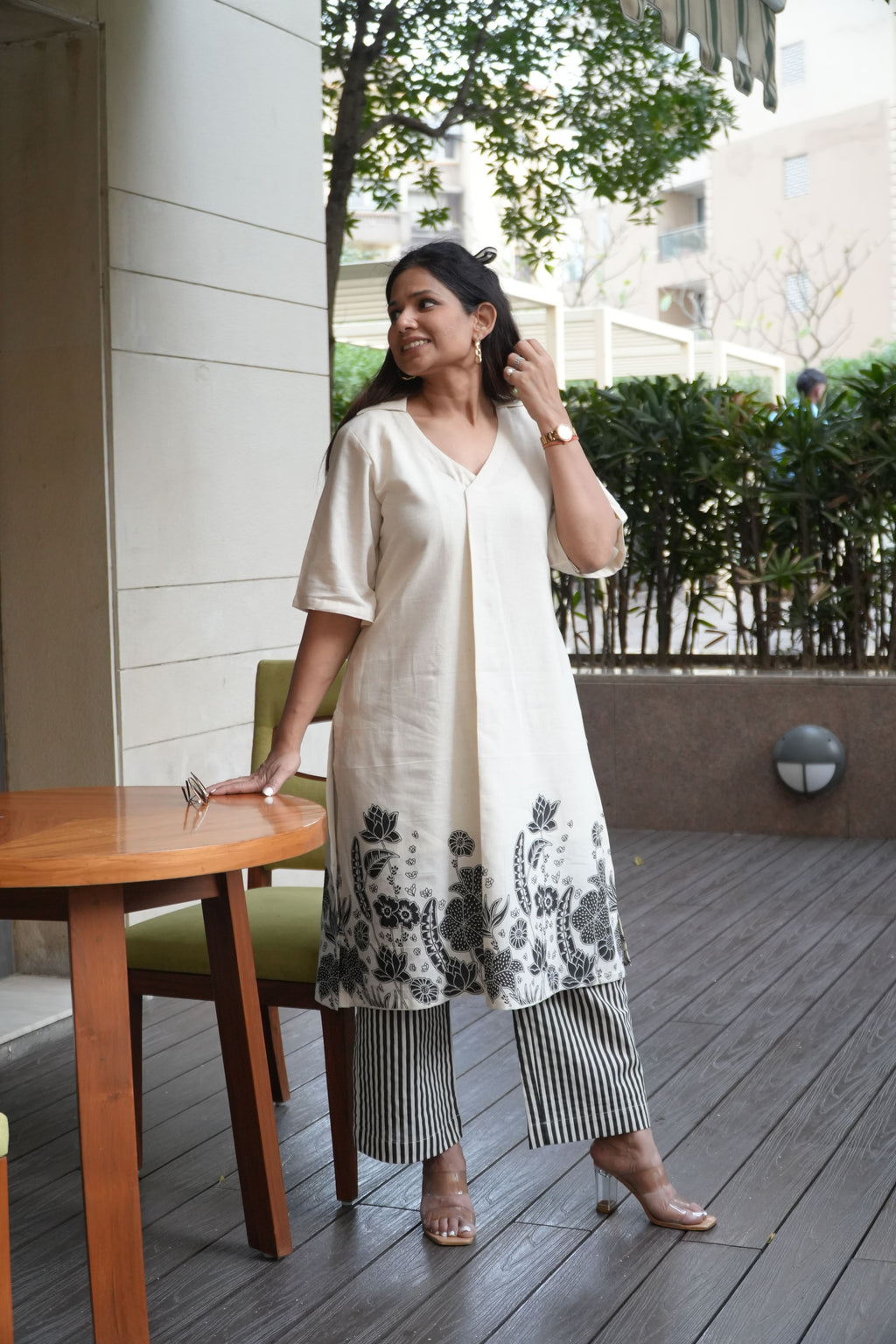 Ivory Affaire Kurta Set (Black)